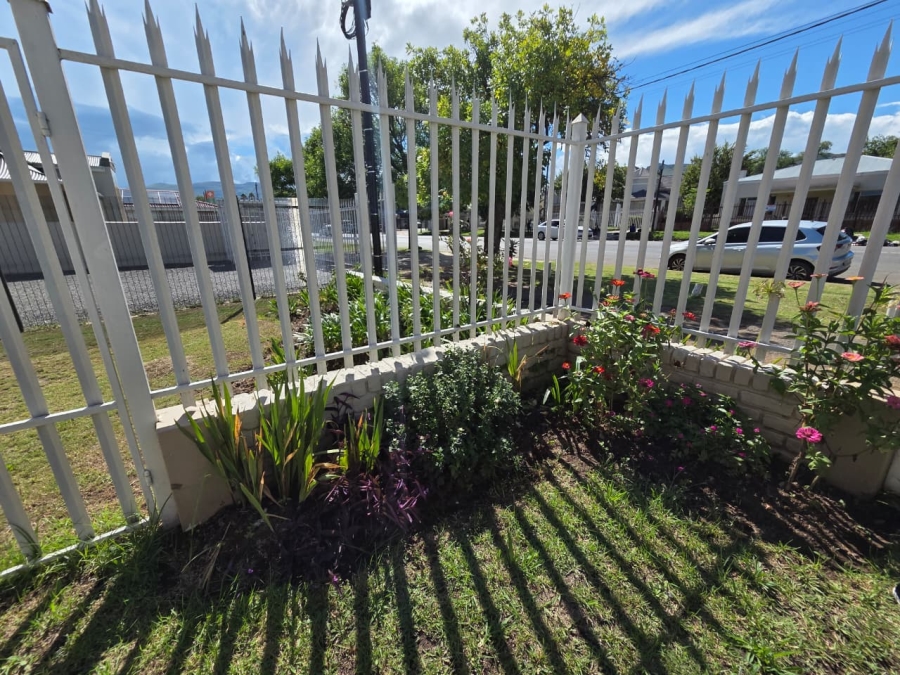 To Let 2 Bedroom Property for Rent in Queenstown Central Eastern Cape
